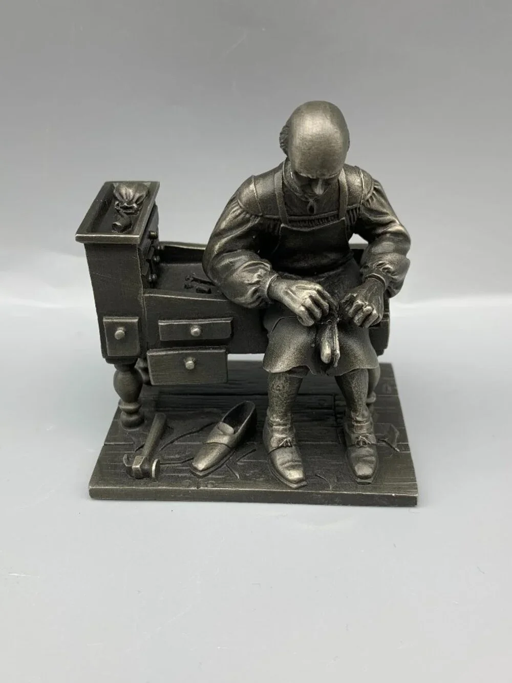 Franklin Mint 1975 Fine Pewter Figurines  The Innkeeper-Shoemaker-Blacksmith